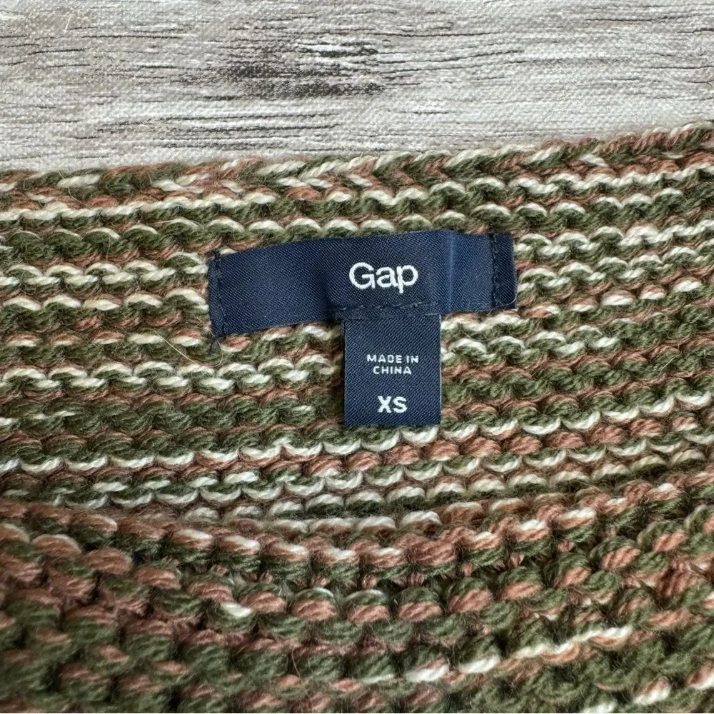 GAP Women's Short Sleeve Cropped Sweater XS Olive Earth Tone Boatneck Knit